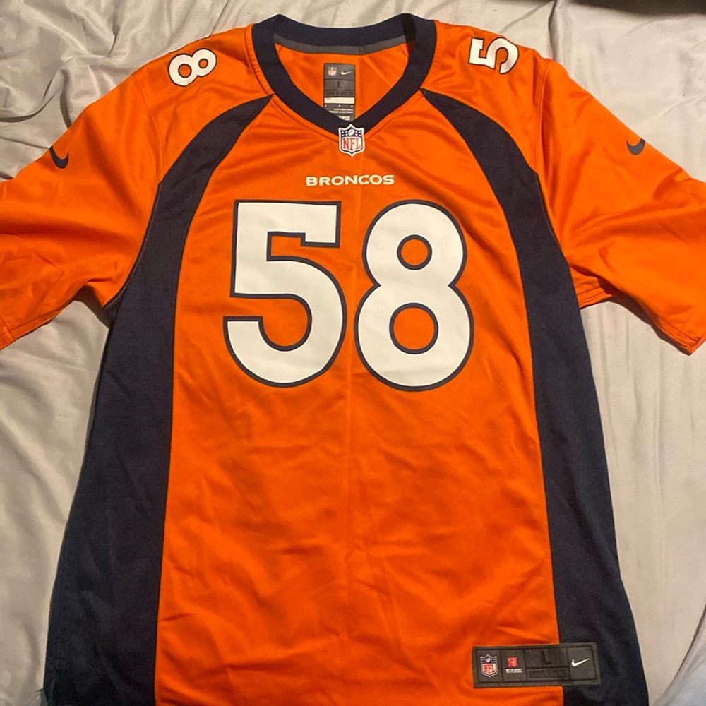 Von Miller, Broncos jersey.
